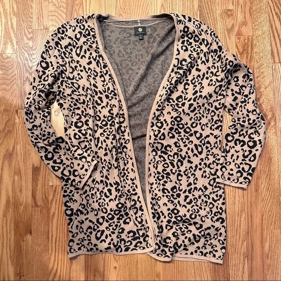 JM Collection - Picture 1 of 3